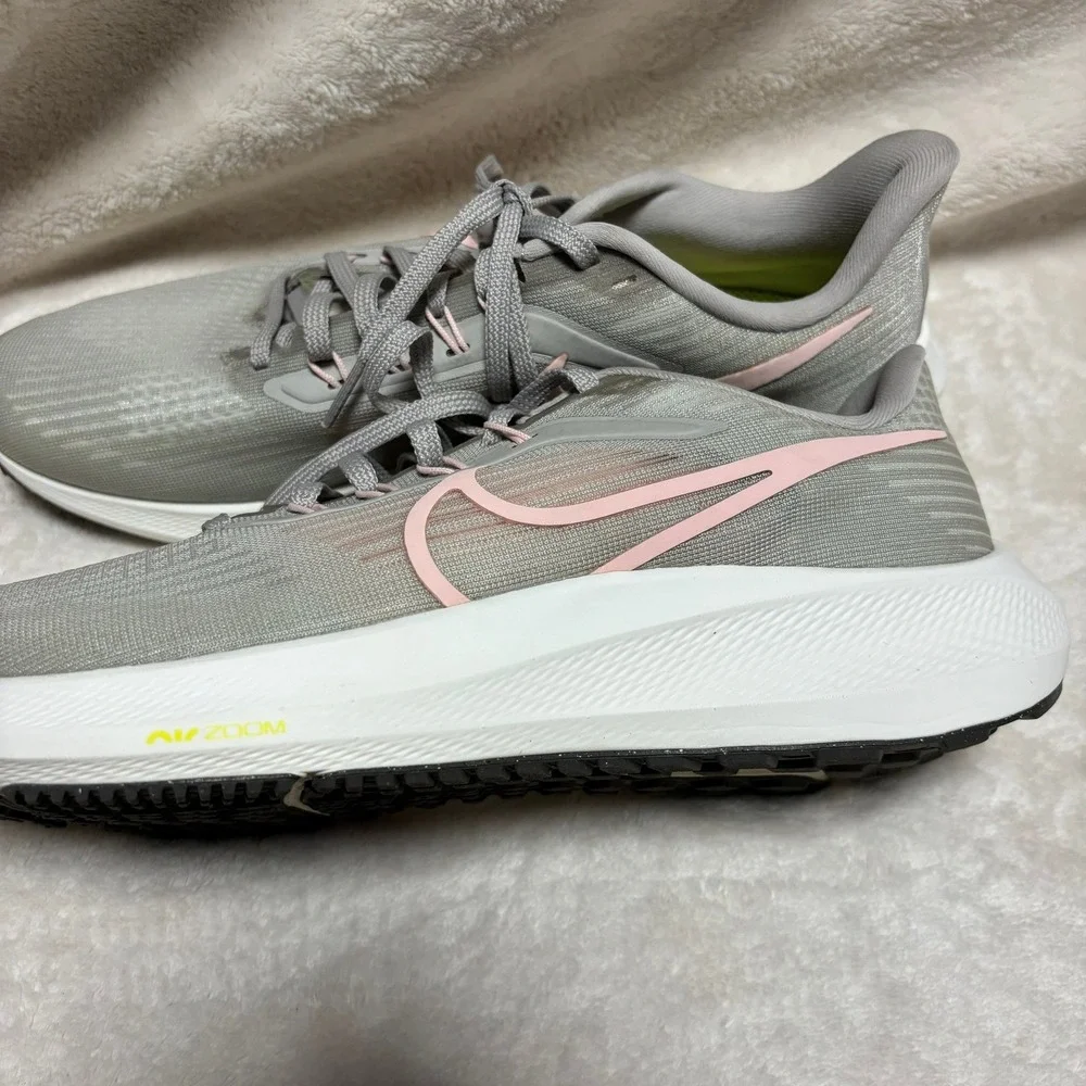 Nike Womens Air Zoom Pegasus 39 Running Shoes Size 10 Gray‎ Pink DH4072-003